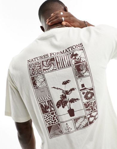 T-shirt sporco con stampa Natures Formations sul retro - New Look - Modalova