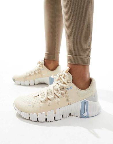 Metcon 5 - Sneakers beige e blu - Nike Training - Modalova