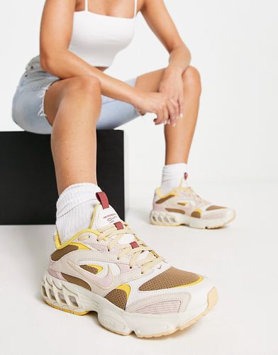 Zoom - Air Fire - Sneakers beige e rosa pallido - Nike - Modalova