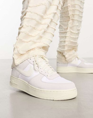 Air Force 1 LV8 - Sneakers bianche e grigio chiaro - Nike - Modalova