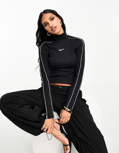 Streetwear - Maglietta a maniche lunghe nera con collo a lupetto e righe bianche - Nike - Modalova