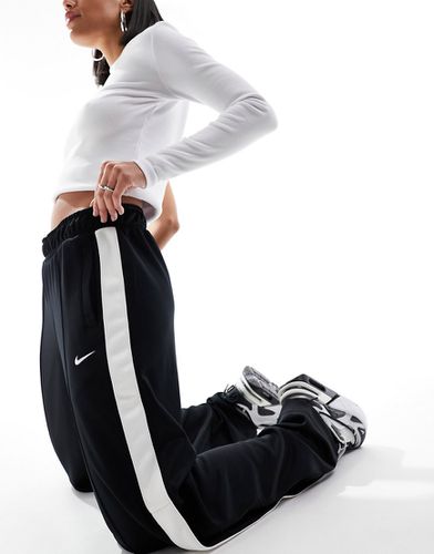 Streetwear - Pantaloni cargo dritti neri - Nike - Modalova