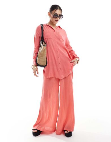 Camicia oversize da spiaggia color anguria - South Beach - Modalova