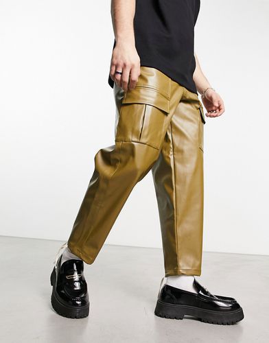 Pantaloni eleganti cargo in similpelle PU kaki - sister jane - Modalova