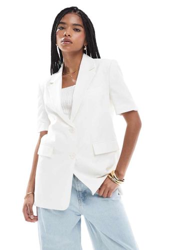 Blazer à manches courtes - Stradivarius - Modalova