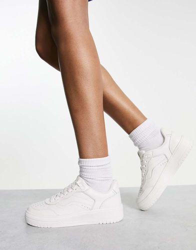 Sneakers con suola flatform bianche - Stradivarius - Modalova