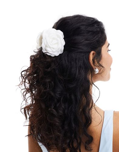 Pinza per capelli da sposa bianca a forma di fiore - Sui Ava - Modalova
