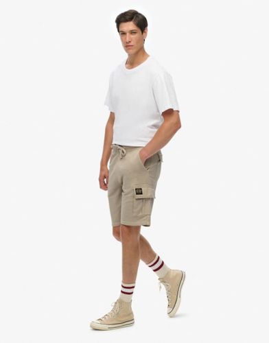 Short cargo à coutures contrastantes - Beige argenté délavé - Superdry - Modalova
