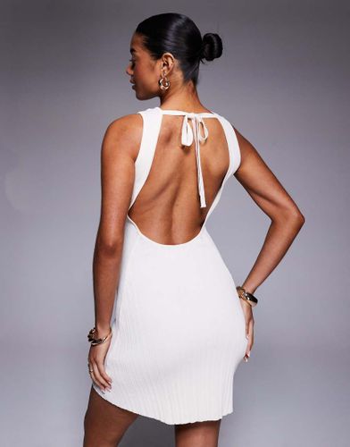 Robe courte sans manches en maille fine avec dos échancré - Crème - Princess Polly - Modalova