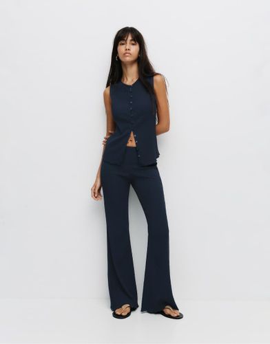 Pantalon droit en crêpe - Marine - Pull & bear - Modalova