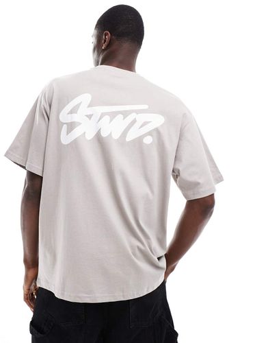 T-shirt grigia con stampa "STWD" sul retro - Pull & Bear - Modalova