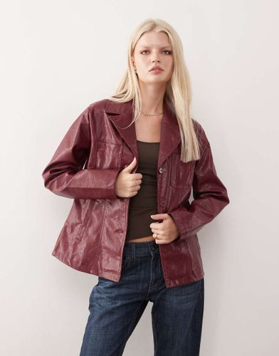 Blazer ajusté en imitation cuir - Bordeaux délavé - Reclaimed Vintage - Modalova