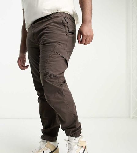 River Islan Big & Tall - Pantaloni cargo marrone scuro con 2 tasche - River Island Plus - Modalova