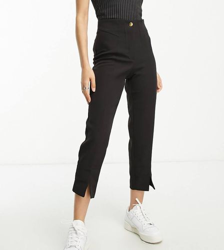 Pantaloni a sigaretta con spacco anteriore neri - River Island Petite - Modalova