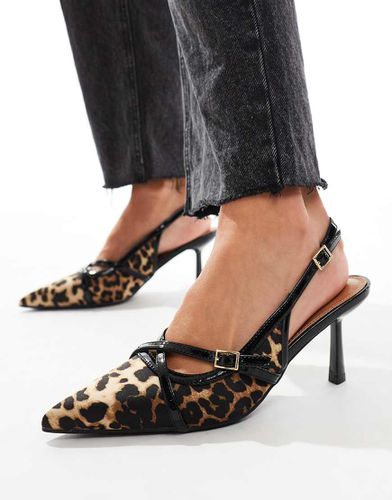 Scarpe con tacco e cinturino posteriore leopardate - River Island - Modalova