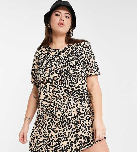 Vestito grembiule corto con pieghe sul davanti e motivo leopardato grunge - Wednesday's Girl Curve - Modalova