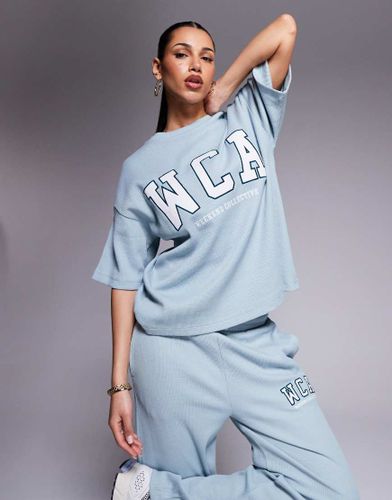 Weekend Collective - Top d'ensemble gaufré à logo universitaire - sauge délavé - Asos Weekend Collective - Modalova