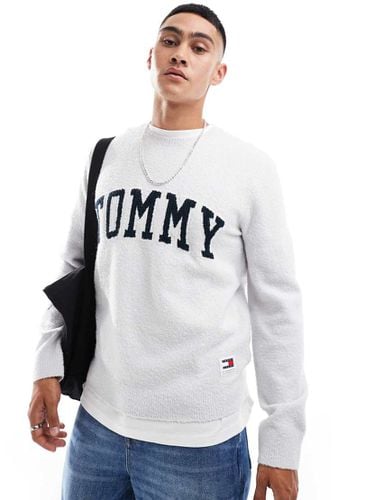 Maglione stile college in bouclé chiaro - Tommy Jeans - Modalova