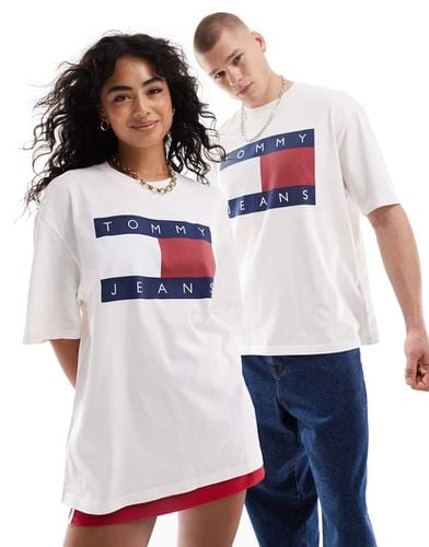 T-shirt unisex color acceso con logo a bandiera grande - Tommy Jeans - Modalova