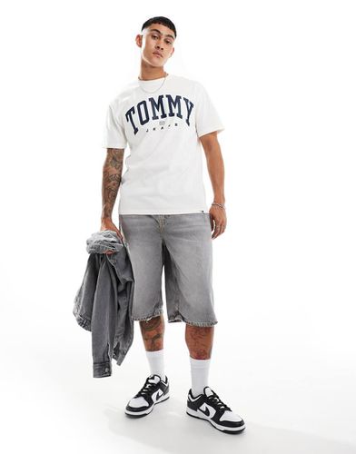 T-shirt sporco con logo stile college - Tommy Jeans - Modalova