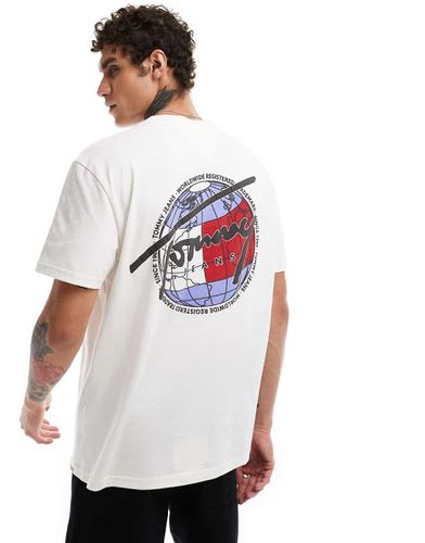 T-shirt bianca con grafica con globo - Tommy Jeans - Modalova