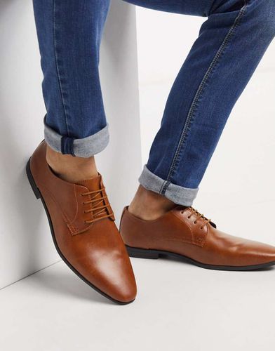 Scarpe derby color cuoio - Topman - Modalova