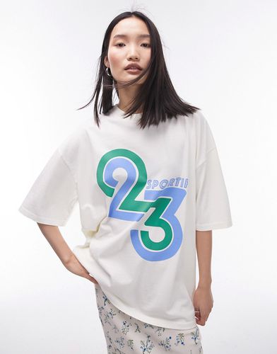 T-shirt oversize color écru con grafica sportiva "23" - Topshop - Modalova