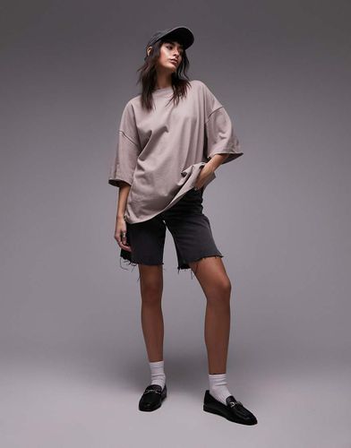 T-shirt oversize slavato con spalle scivolate - Topshop - Modalova