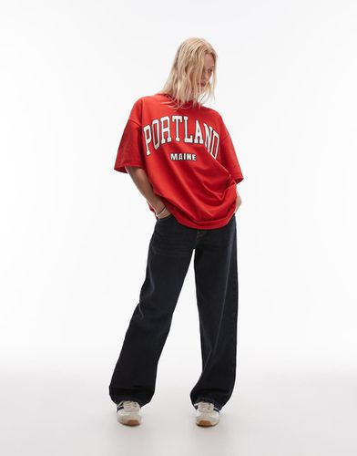 T-shirt premium super oversize rossa con grafica Portland - Topshop - Modalova