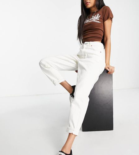 Original - Mom jeans a vita alta sporco - Topshop Petite - Modalova