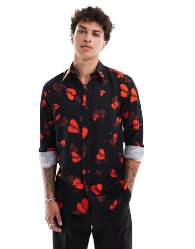 Camicia a maniche lunghe nera con stampa di cuori spezzati - Twisted Tailor - Modalova