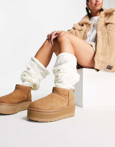 Classic - Ultra Mini - Stivaletti color castagna con plateau - UGG - Modalova