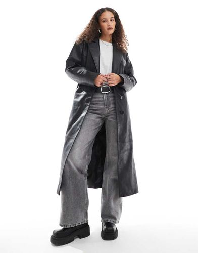 Trench in pelle con spalle pronunciate - Urbancode - Modalova