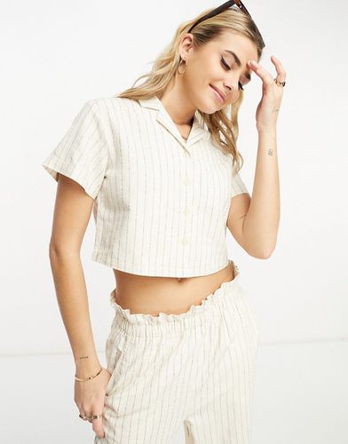 Camicia taglio corto gessata con bottoni in coordinato - Vero Moda - Modalova