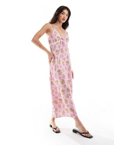 YAS - Vestito lungo con spalline sottili rosa con stampa a fiori e a pois con dettaglio in pizzo e fiocco - Y.A.S - Modalova