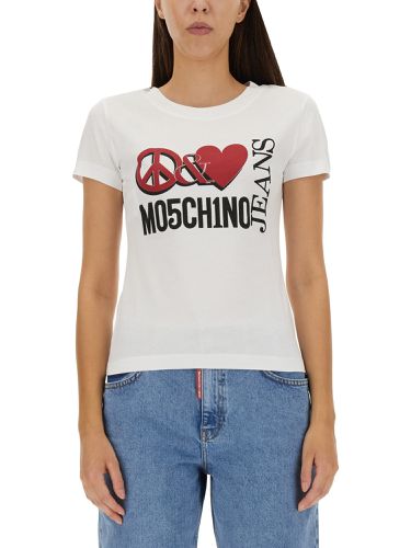 Moschino jeans peace & love t-shirt - moschino jeans - Modalova