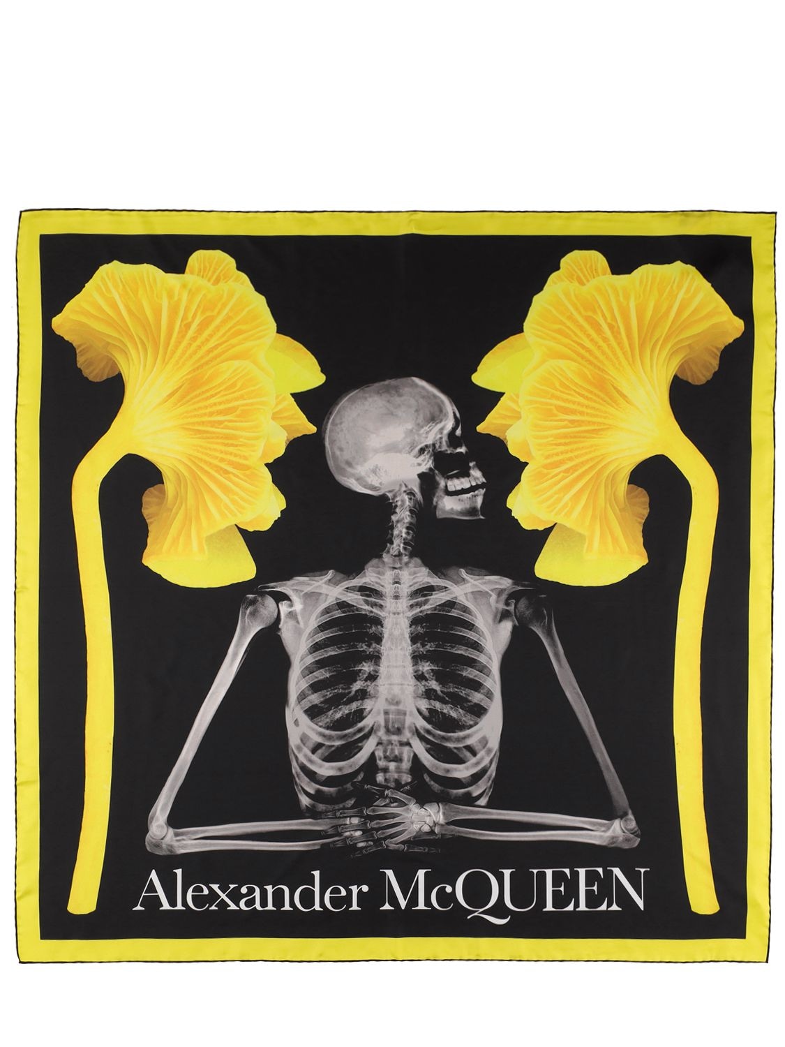 Mushroom Printed Silk Scarf - ALEXANDER MCQUEEN - Modalova