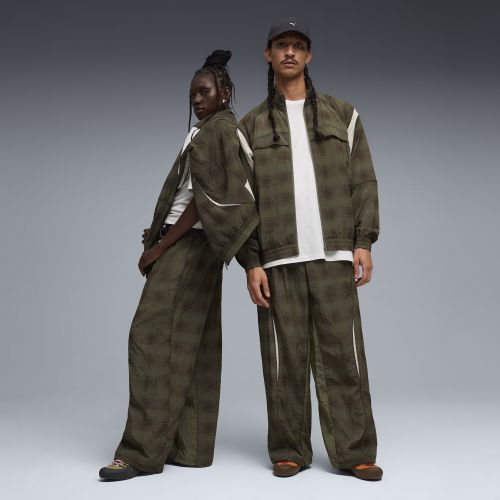CLRT Printed Pants Relaxed Unisex in Green | Size Medium - PUMA - Modalova