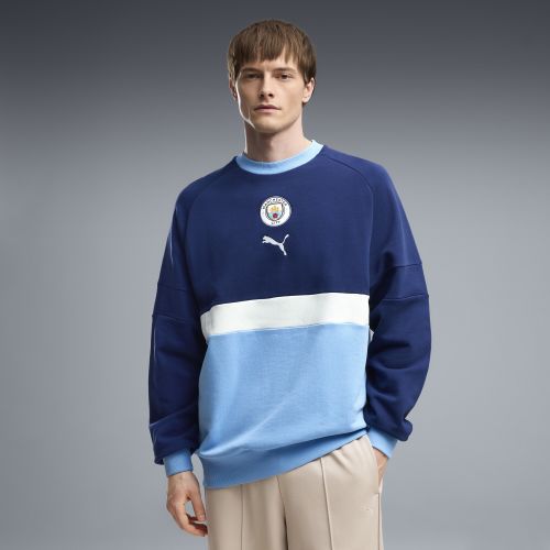 Manchester City ftblCulture Relaxed Crew Sweatshirt Men in Blue | Size Medium - PUMA - Modalova