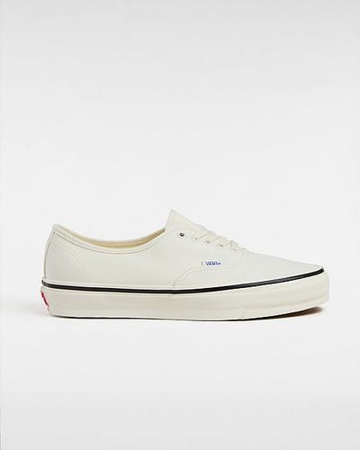 Premium Authentic 44 Duck Canvas Shoes (marshmallow) Unisex , Size 2.5 - Vans - Modalova