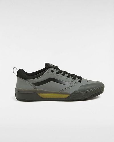 Bmx Peak Shoes (charcoal/black) Unisex , Size 2.5 - Vans - Modalova