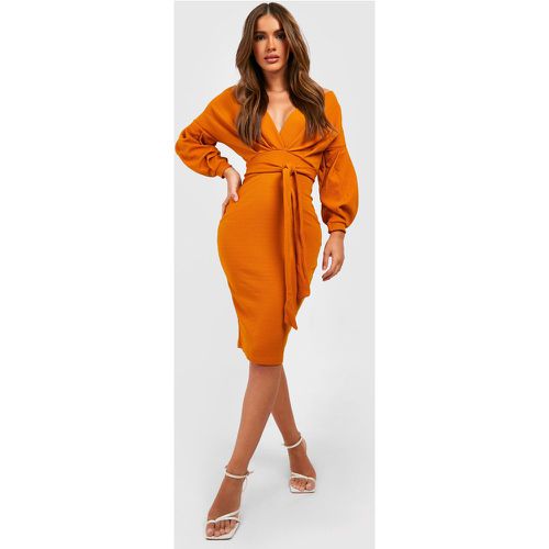 Vestido Midi Cruzado Con Escote Barco - boohoo - Modalova