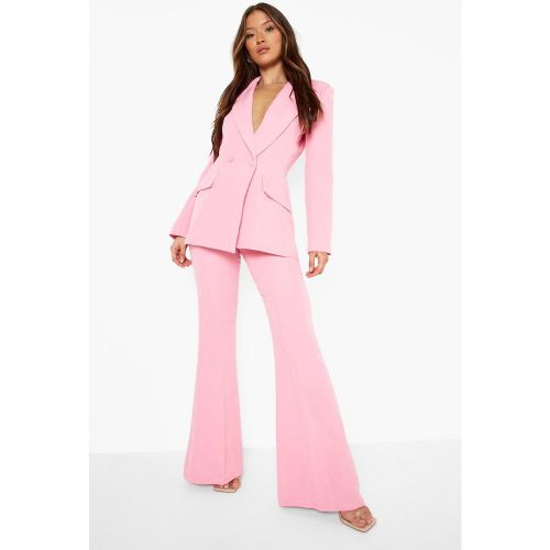 Pantalones De Traje Ajustados Con Campana - boohoo - Modalova