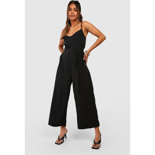 Tuta intera con pantaloni culottes e spalline - boohoo - Modalova