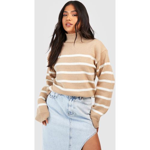 Maglione Petite a righe con collo alto - boohoo - Modalova