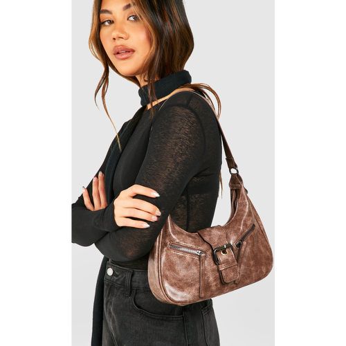 Washed Pu Buckle Shoulder Bag - boohoo - Modalova