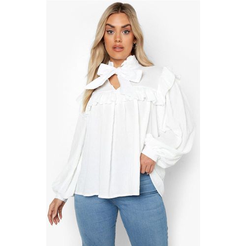 Blusa Plus Holgada Fruncida Con Lazo En El Cuello - boohoo - Modalova