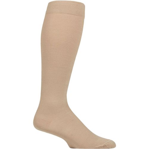 Mens and Women's 1 Pair Charnos Unisex Travel Flight Socks Natural Tan M - SockShop - Modalova