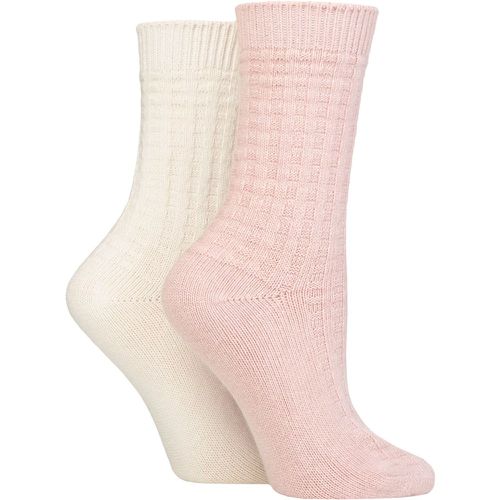 Ladies 2 Pair Cashmere Blend Luxury Socks Basket Knit Rose / Snow 4-8 Ladies - Pringle - Modalova
