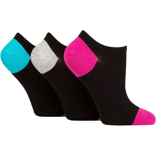 Ladies 3 Pair Plain, Patterned and Contrast Heel Bamboo Trainer Socks Contrast Pink / Teal 4-8 - Wildfeet - Modalova